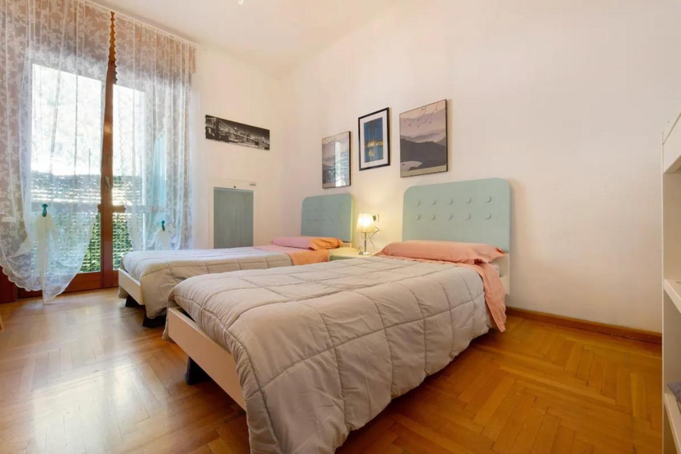 Appartamento House Of Roses Con Vista Duomo Como Exteriör bild